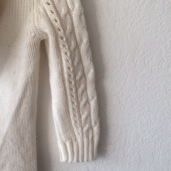 Arizona Knit Long Hooded Sweater With Pompoms - Picture 4 of 5